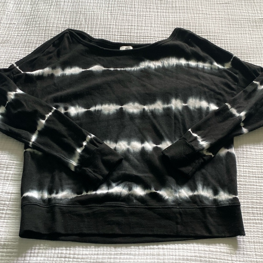 Sundry Boatneck/Off-Shoulder Sweatshirt